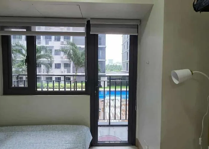 Near Airport Malls Shore 3 Mall Of 4* Manila