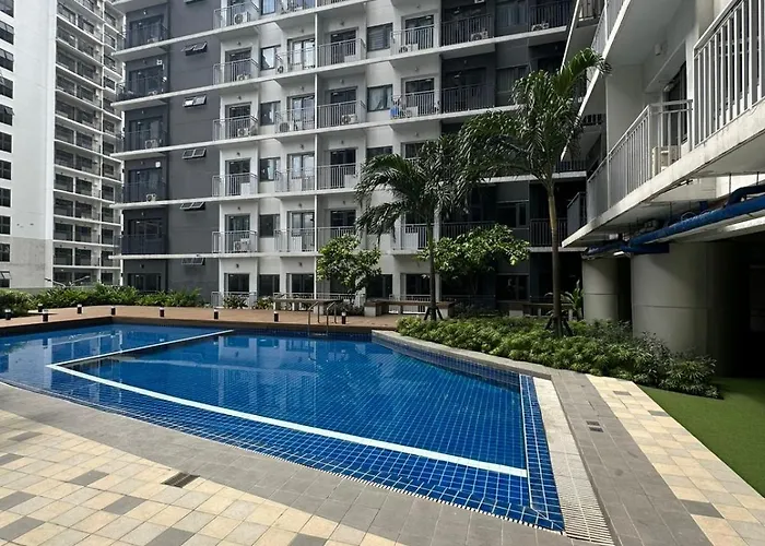 Near Airport Malls Shore 3 Mall Of 4*